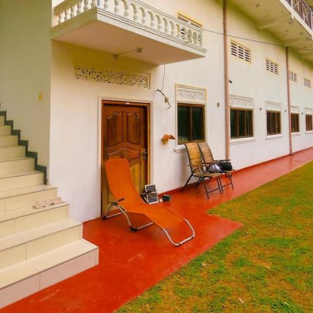 Skywalker Guest House Weligama Exteriör bild