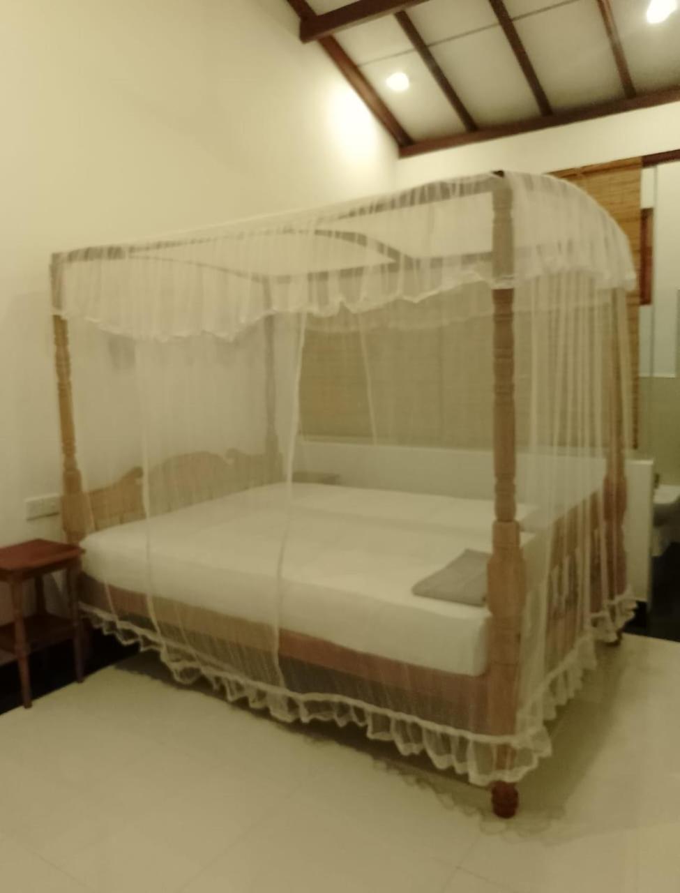 Skywalker Guest House Weligama Exteriör bild