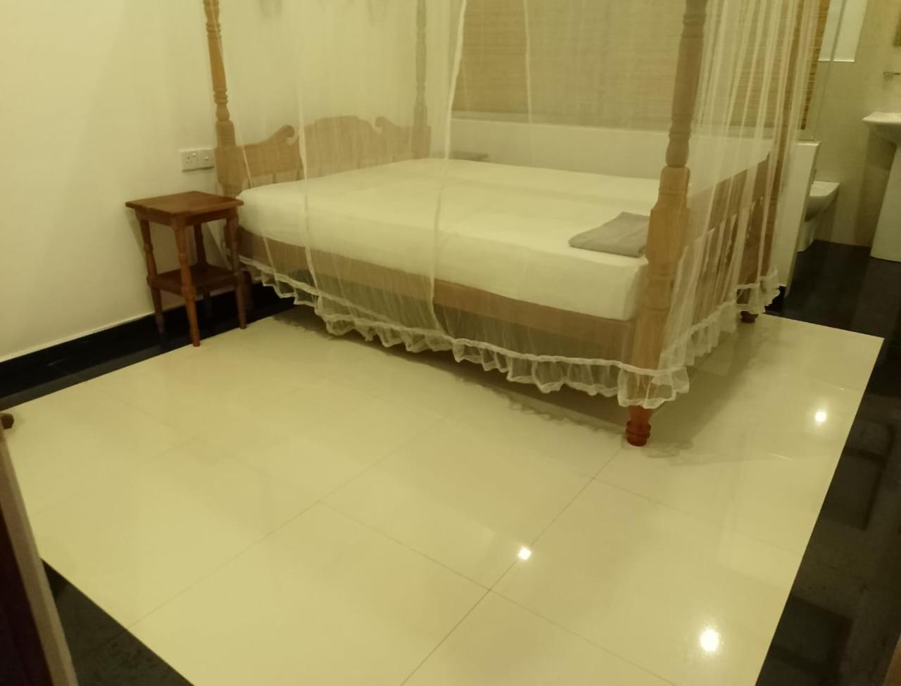 Skywalker Guest House Weligama Exteriör bild