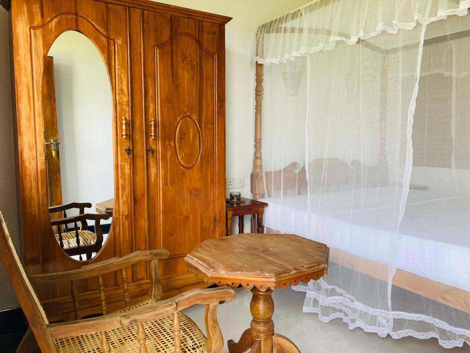 Skywalker Guest House Weligama Exteriör bild