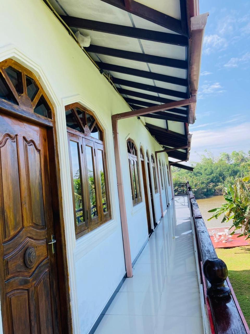 Skywalker Guest House Weligama Exteriör bild