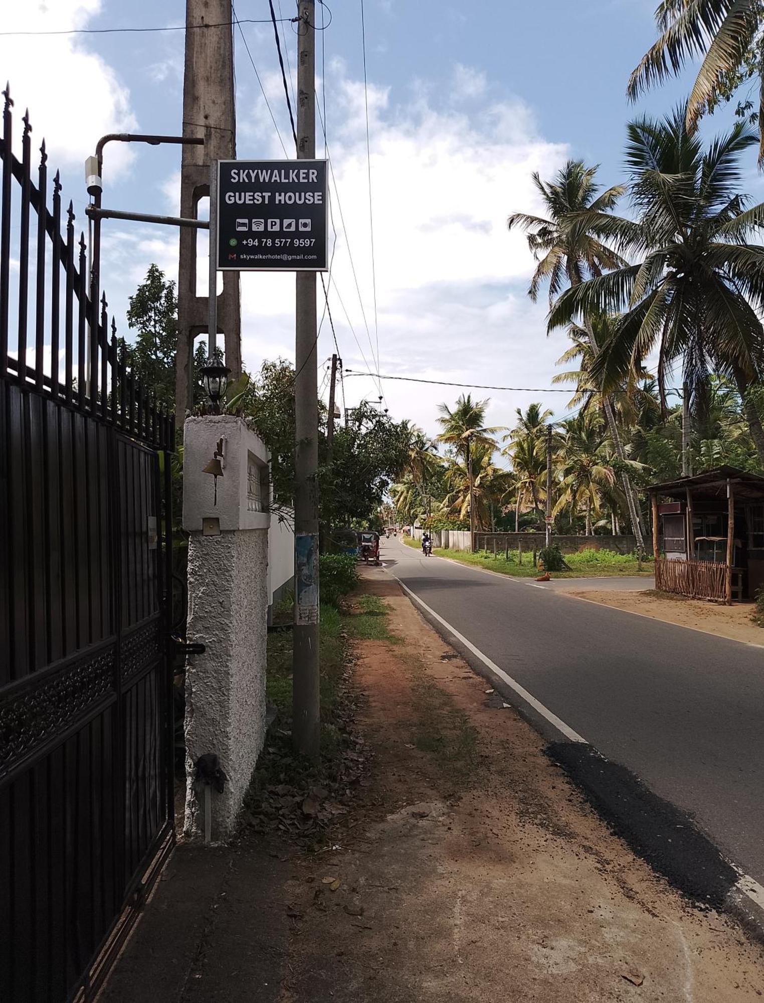 Skywalker Guest House Weligama Exteriör bild