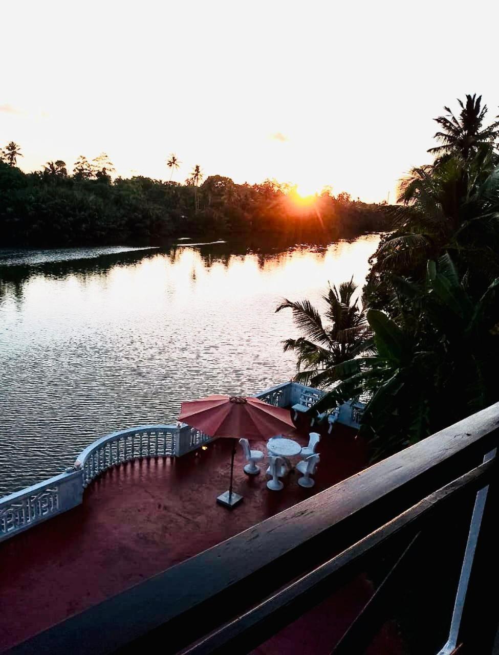 Skywalker Guest House Weligama Exteriör bild