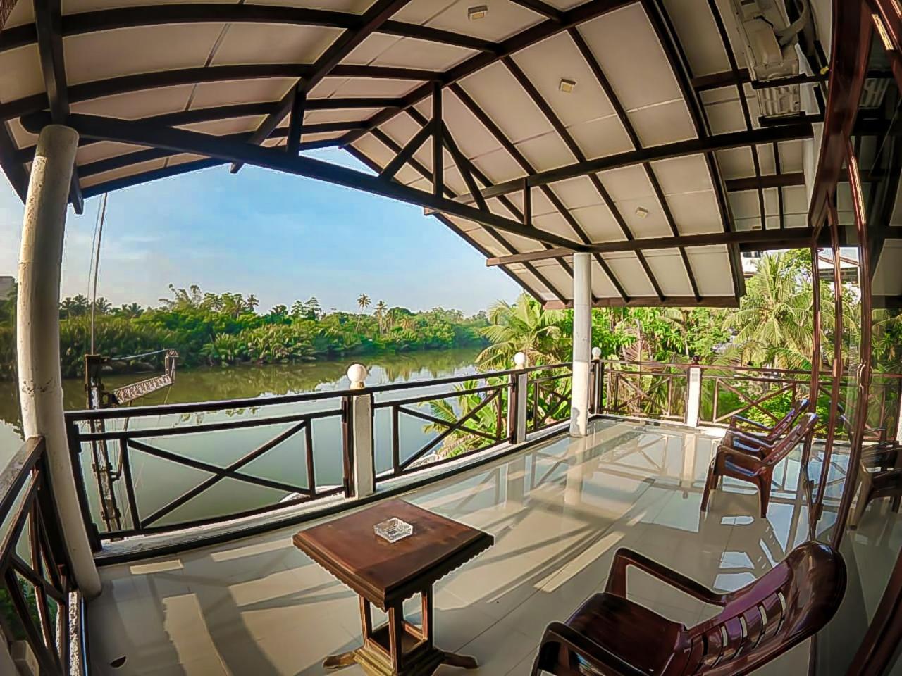 Skywalker Guest House Weligama Exteriör bild